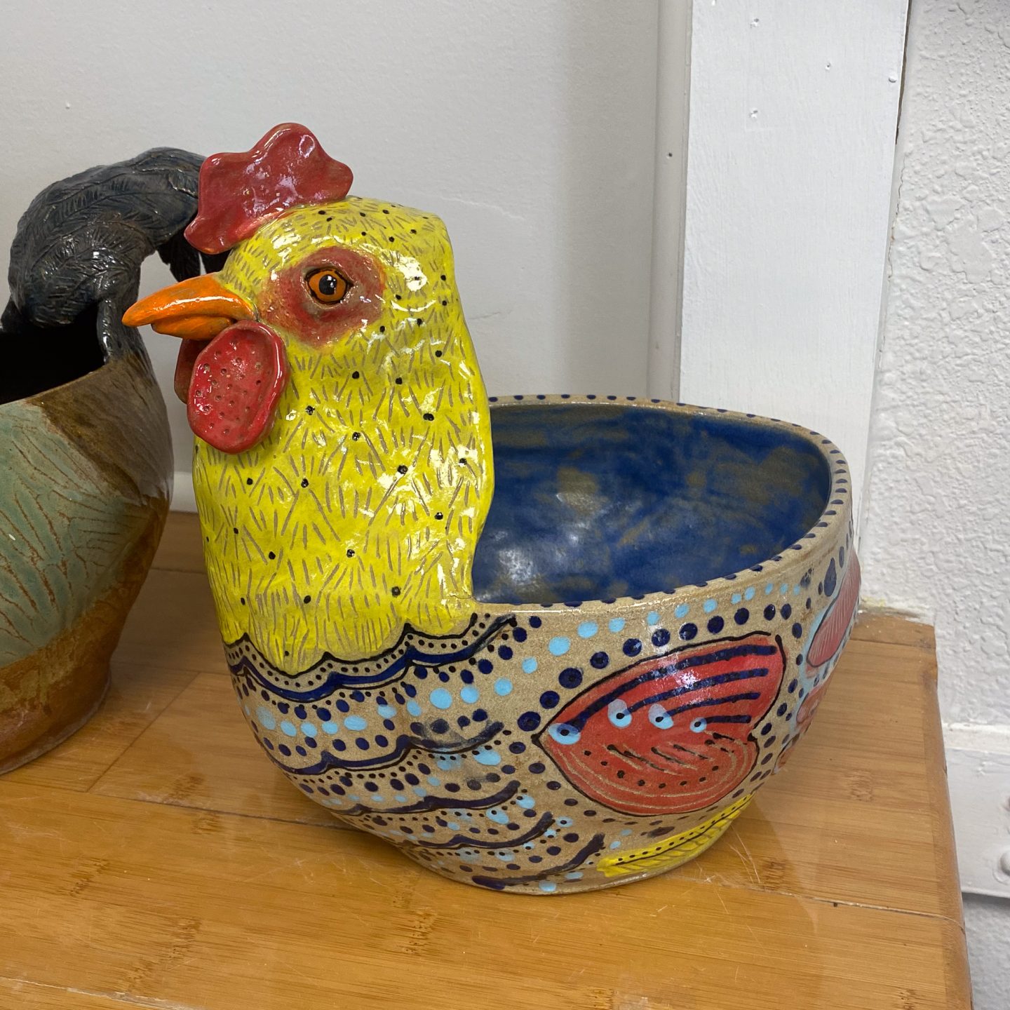 Folk chicken planter